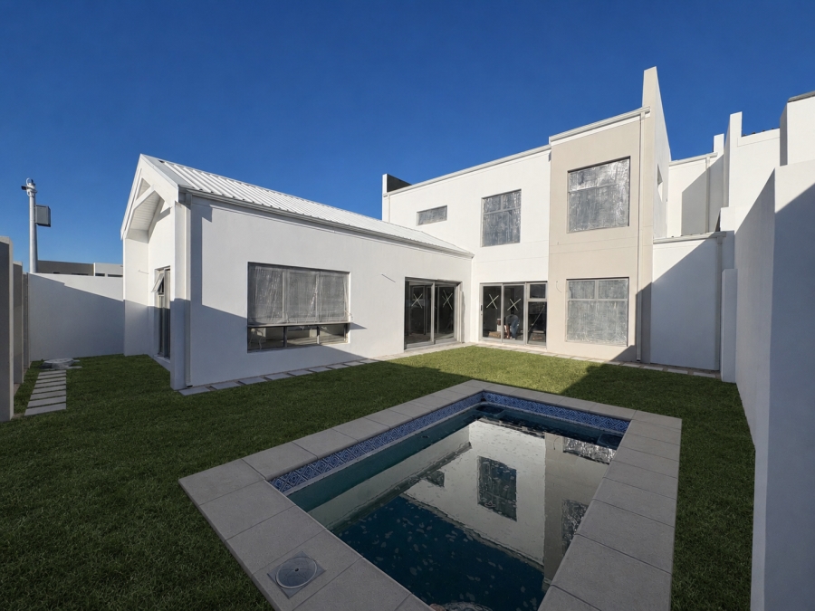 4 Bedroom Property for Sale in Sandown Western Cape